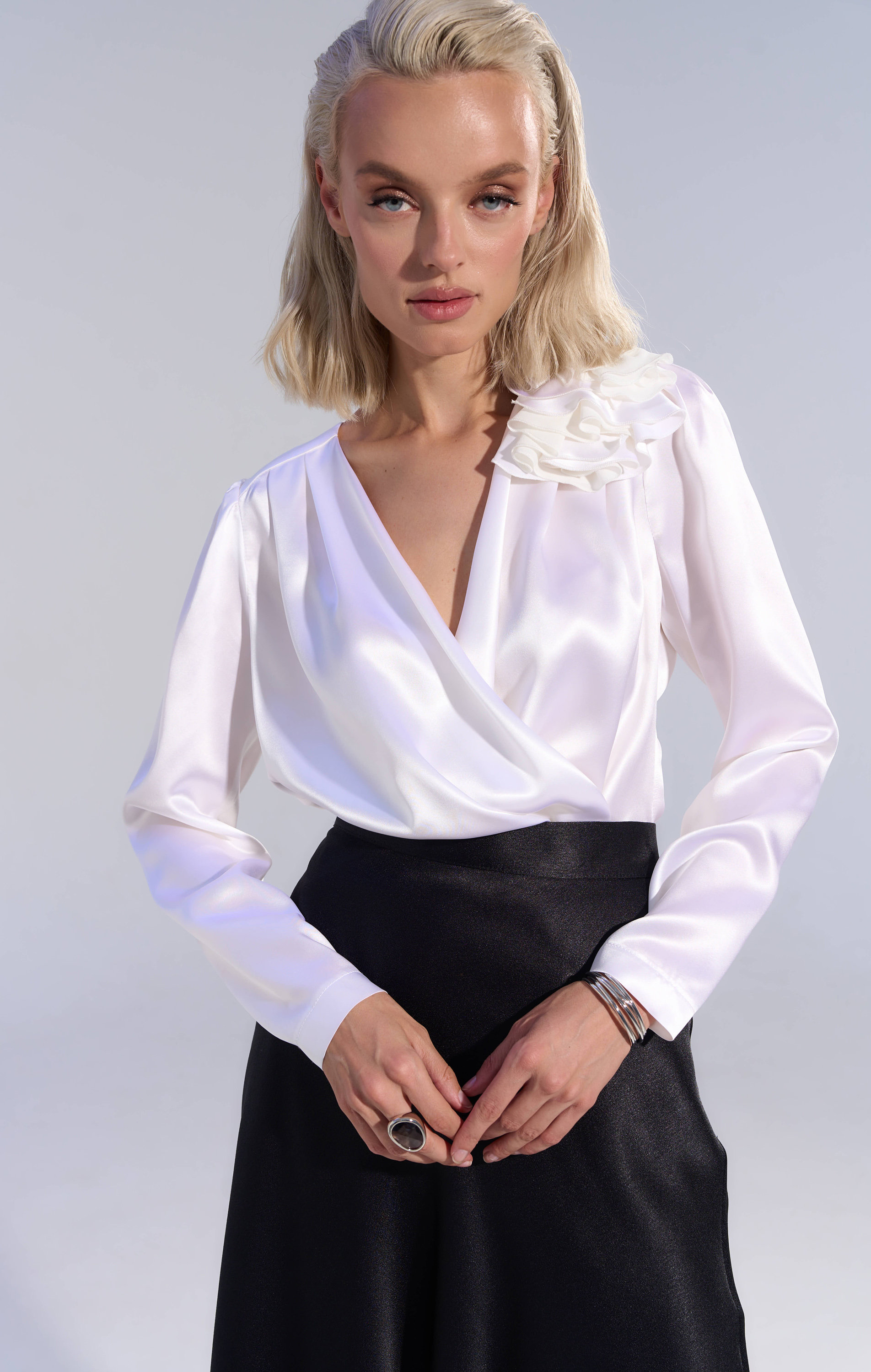 A2286/3, A2286/8, AK324